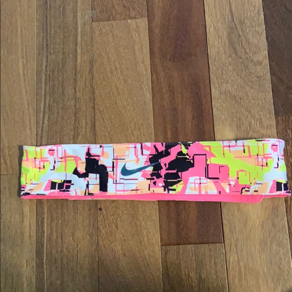 Multicolored Reversible Nike Head Tie